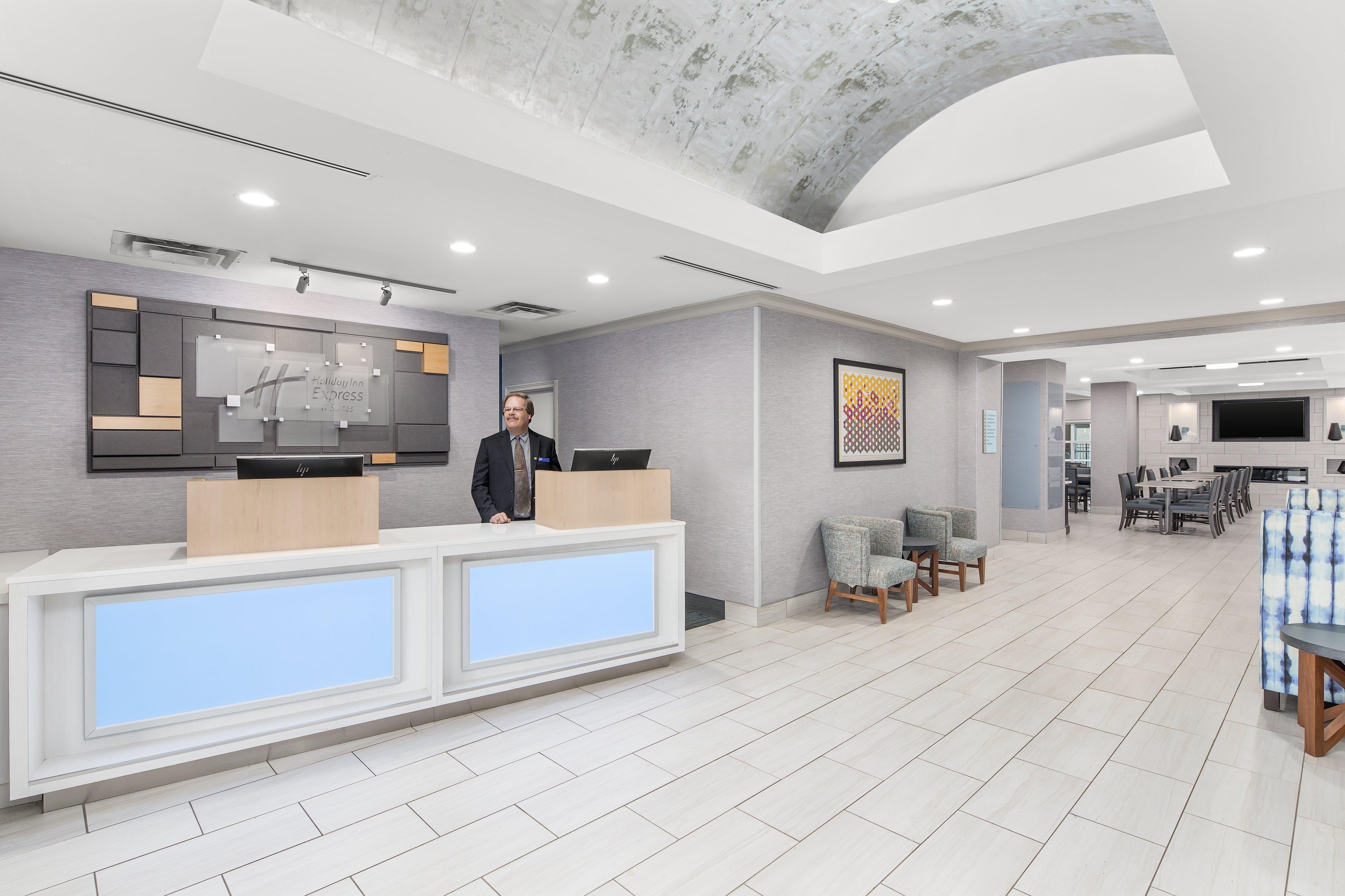 Holiday Inn Express Hotel & Suites Greenville-I-85 & Woodruff Road By Ihg Exterior photo