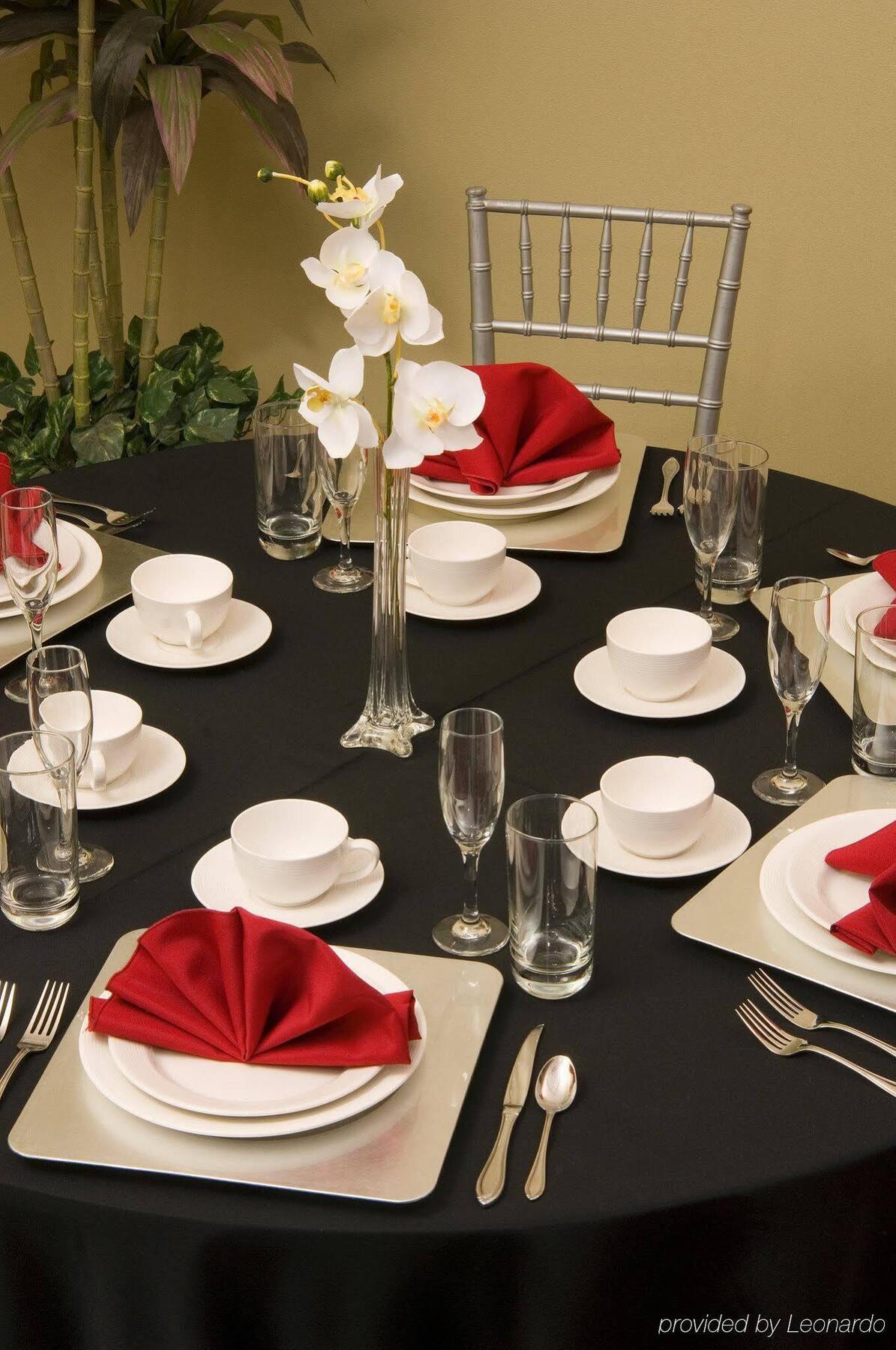 Holiday Inn Express Hotel & Suites Greenville-I-85 & Woodruff Road By Ihg Exterior photo